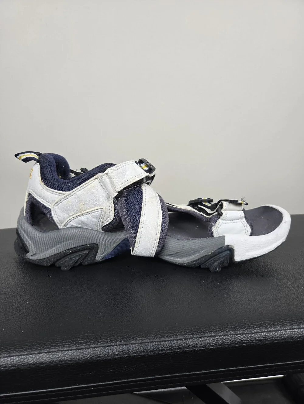 Vintage Y2K Teva Wraptor Sport Sandals Men's Size 9 White Blue Yellow Hiking